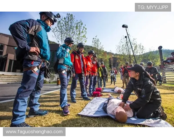 南京攀岩队如何通过节奏革新提升训练效果与竞技水平的探索与实践 南京攀岩队如何通过节奏革新提升训练效果与竞技水平的探索与实践