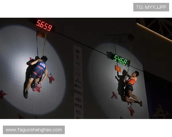 广州飞盘队在攀岩联赛中以54分稳居积分榜首位 广州飞盘队在攀岩联赛中以54分稳居积分榜首位