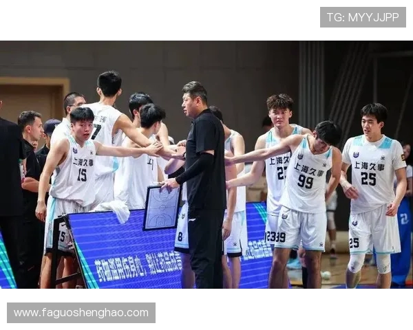 中国男篮精彩对决子弹队全场录像回放及精彩瞬间分析