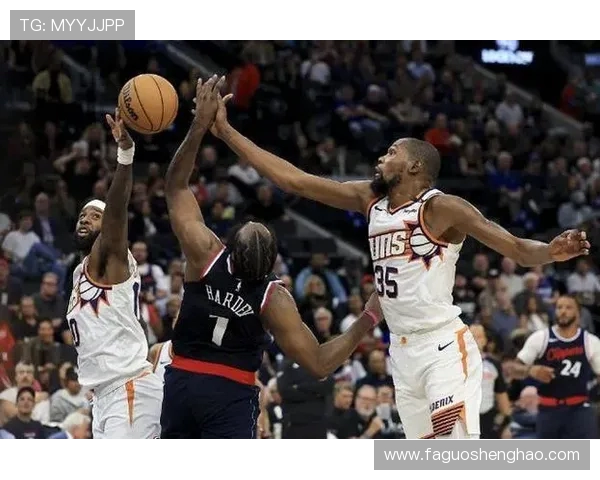 快船与太阳激战正酣NBA直播精彩瞬间不容错过