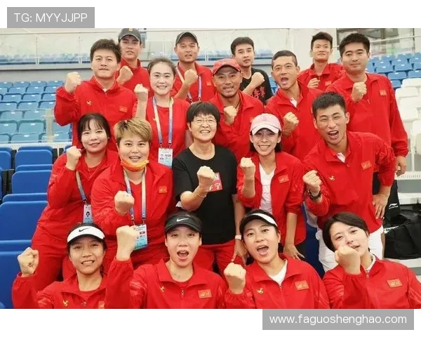 重庆网球队的灵活性揭秘：网球巨献背后的训练与策略分析