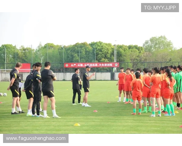 成都足球队荣登足球灵活性排行榜第六名展现出色竞技水平与团队协作能力